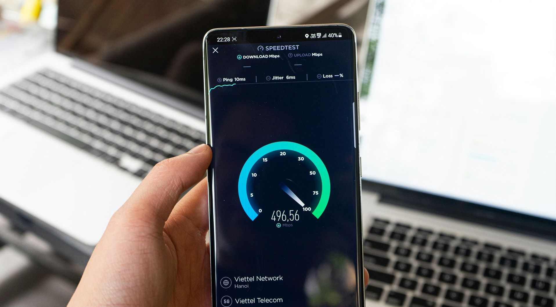 black samsung android smartphone displaying icons